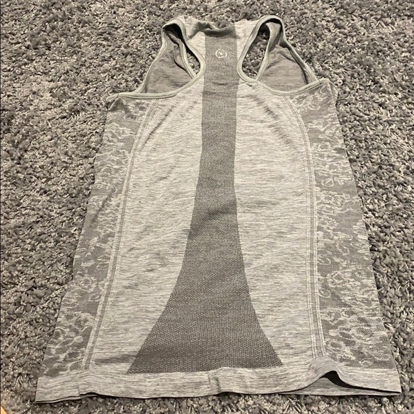 sport tank top - Picture 2 of 2